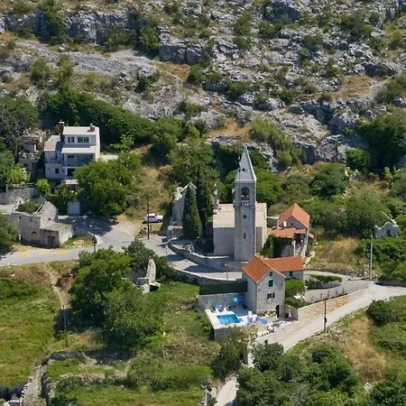 Gorica * Podstrana